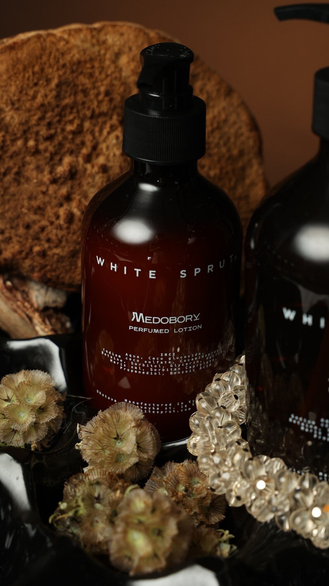 MEDOBORY Hand & Body Lotion — атмосферне фото, White Sprut